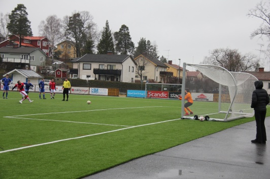 Viktor Åhlander Cevallos placerade säkert in segermålet på straff. Viktor Åhlander Cevallos placerade säkert in segermålet på straff.