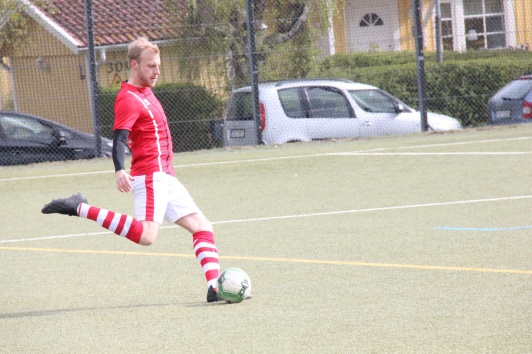 Ett långt inkast från Oscar Hallberg låg bakom Lokets enda mål för dagen. Ett långt inkast från Oscar Hallberg låg bakom Lokets enda mål för dagen.