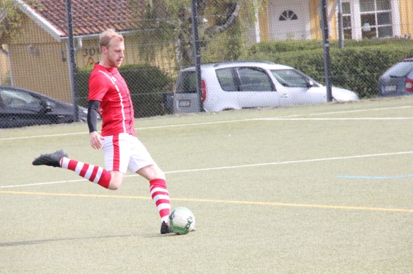 Ett långt inkast från Oscar Hallberg låg bakom Lokets enda mål för dagen. Ett långt inkast från Oscar Hallberg låg bakom Lokets enda mål för dagen.