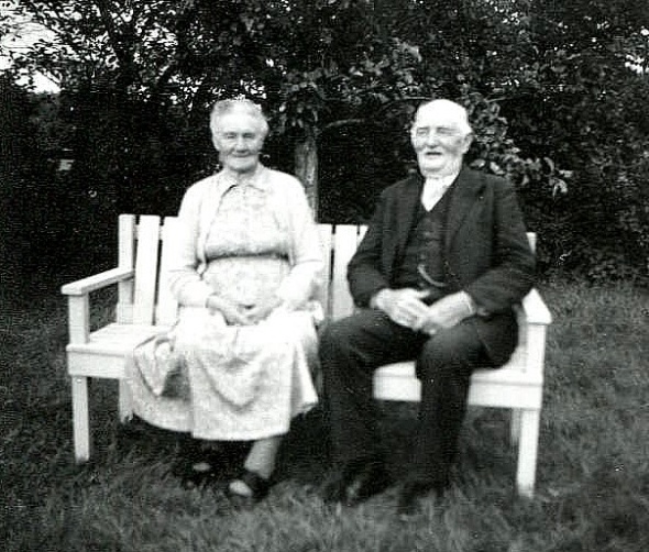 Bild från Kerstin Lidberg, född Lann, Björkedalen, Ljungstorp, 2014.