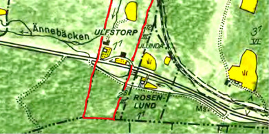 Karta 1960 visande Ulfstorps ägor med rött. Väganordning och byggnad för bensinstation syns tydligt på kartan. Lantmäteriet Historiska Kartor