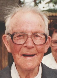 Bild på en åldrande Einar Dahlberg från Simon Jyrkäs