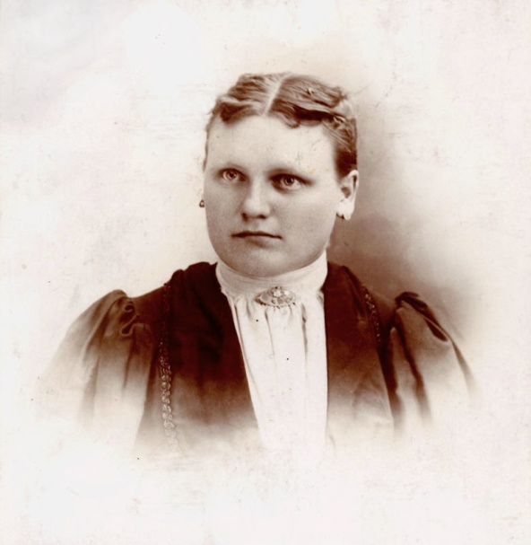 Bertha Hodgkinson Carlberg 1895, from Eric's collection, 2017