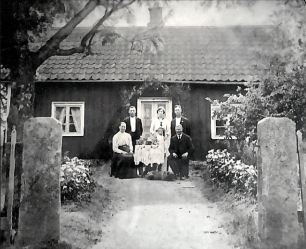 Familjen Anderssons stuga i Fallet, Berg - foto från logemuséet Kleven