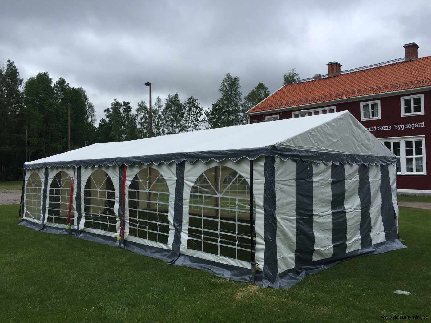 Bygginstruktioner partytält | Dala Uthyrning Hoppborg Uthyrning tält och festlokal | Ena Bygdegård