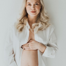 gravidfotografering i studio