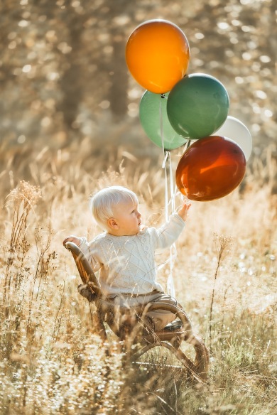 barnfotografering med ballonger