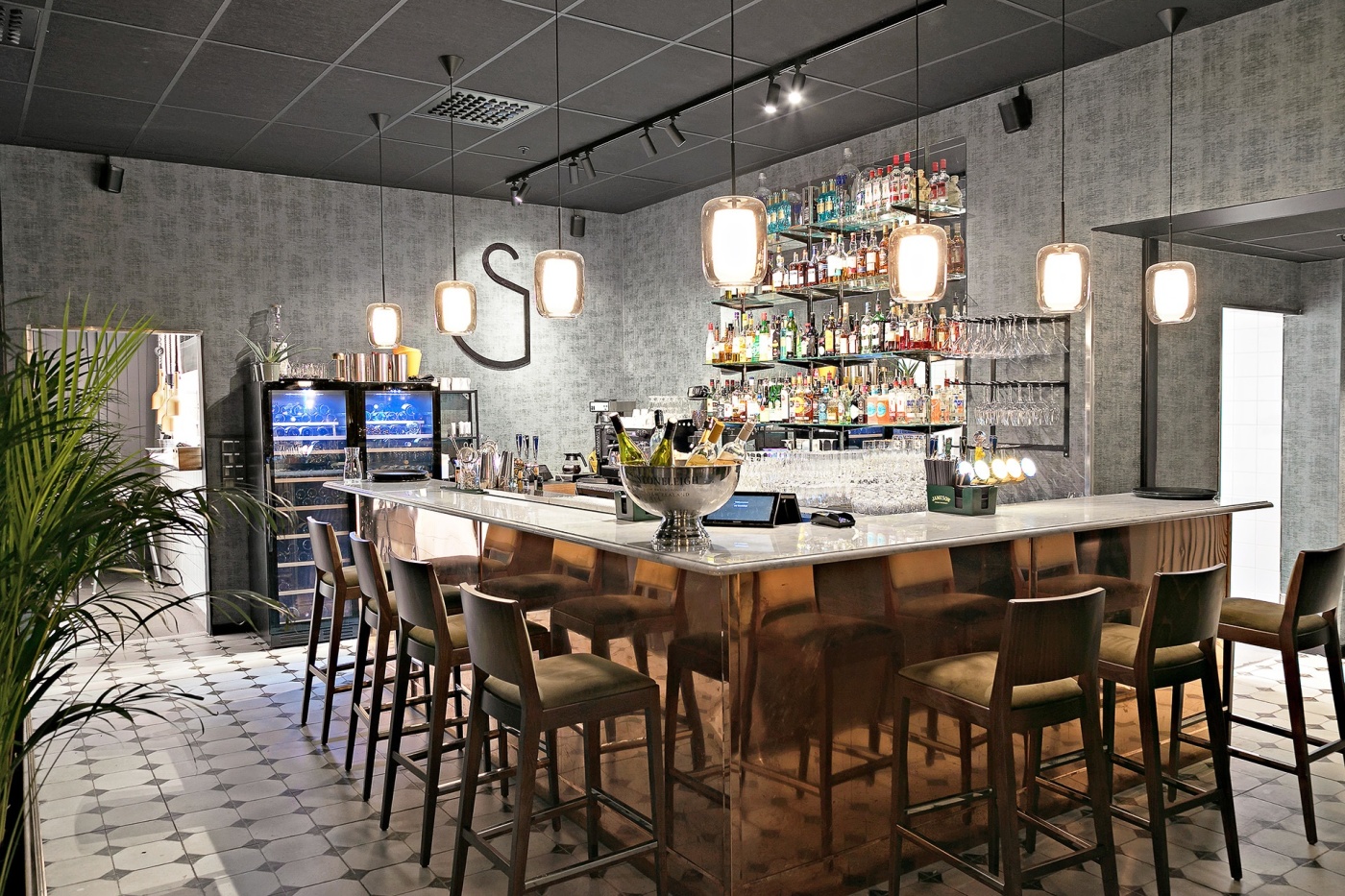 Smedjegatan 13 – väletablerad restaurang i centrala Västerås bild 1