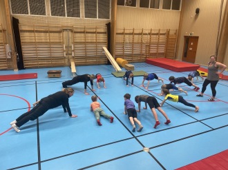 Styrka/kroppskontroll 5 - 8 år