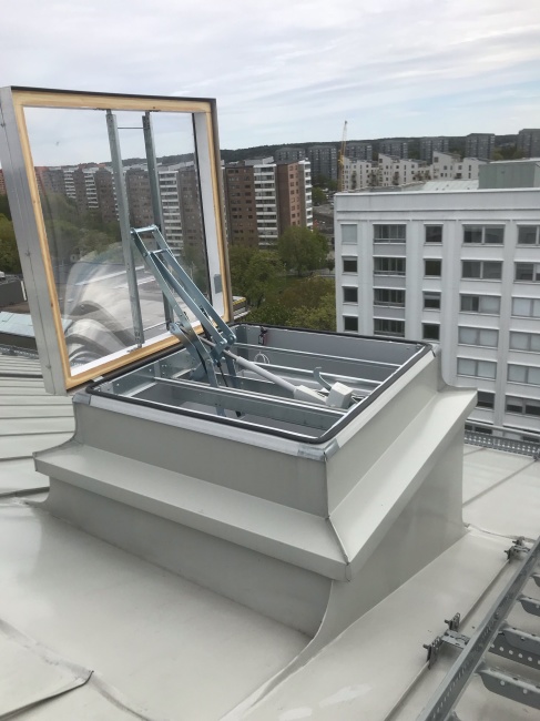Brandventilator, fasadlucka, röklucka, takljus, Firevent