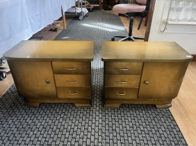 62831. Sängbord 1par