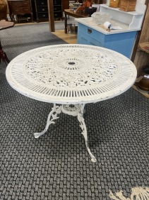 62851. Trädgårdsbord (reserverad)