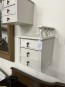 63031. Väggskåp