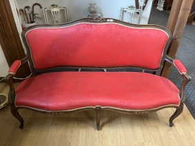 64221. Soffa