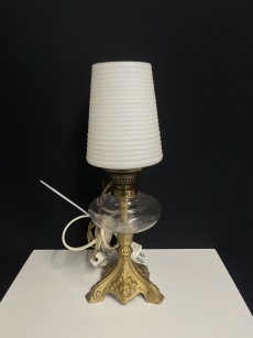 64881. Bordslampa