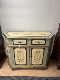 65221. Sideboard