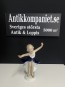 65681. Porslin figurin