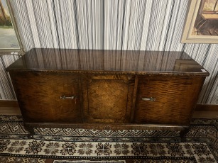 66241. Sideboard