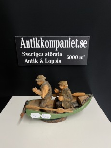 66771. Trä figurin båt