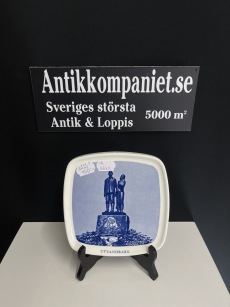 66811. Tallrik