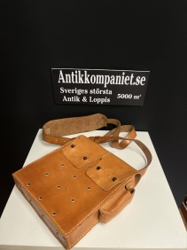 66921. Magasin väska