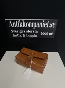 67031. Patron väska
