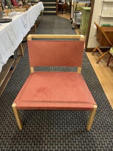 67211. Fåtölj