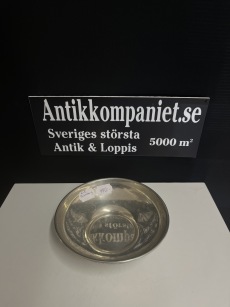 67711. Skål