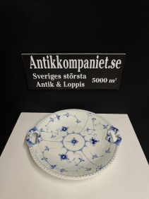 67751. Serveringsfat ”Musselmalet”