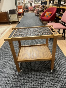 68111. Serveringsvagn