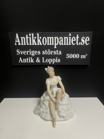 68241. Figurin Balettdansös