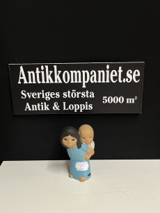 68771. Lisa Larson ”Öst”