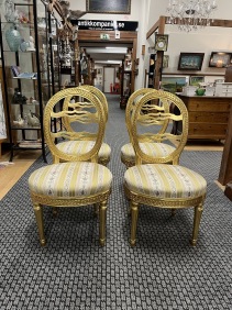 69351. Skrattstolar 4st