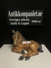 70921. Keramik häst