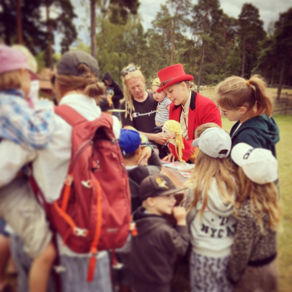 Autografskrivning efter föreställningen Autografskrivning efter föreställningen