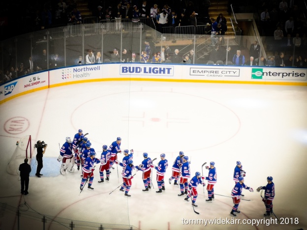 Jag är på Madison Square Garden och tittar på Rangers vs Stars Jag är på Madison Square Garden och tittar på Rangers vs Stars