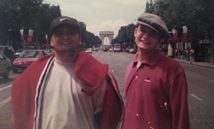 Bilden  är tagen i Paris i slutet av nittiotalet då vi åkte runt i Europa tillsanmmans med vår andra bror Ronny