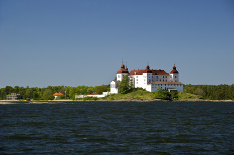 Läckö slott - Kållandsö. Foto: Alexander Berglund.                 Läs hela dikten på vanerland-dikter.se