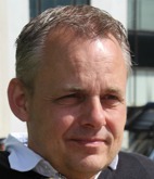 Bakom författarnamnet U P Enna döljer sig Ulf Bengtsson, författaren bakom "Den åttonde dimensionen". Bakom författarnamnet U P Enna döljer sig Ulf Bengtsson, författaren bakom "Den åttonde dimensionen".