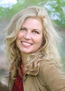 Teresa Thurell, författaren bakom "Stjärnsystrarnas hemlighet". Teresa Thurell, författaren bakom "Stjärnsystrarnas hemlighet".