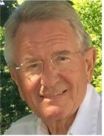 Roland Nilsson, författaren bakom den spännande romanen "Snaran under huden". Roland Nilsson, författaren bakom den spännande romanen "Snaran under huden".