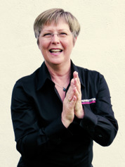 Lisa Persdotter, konsult inom marknadsföring, försäljning och bemötande. Lisa Persdotter, konsult inom marknadsföring, försäljning och bemötande.