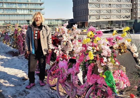 Warren, the flowerbikeman. Warren, the flowerbikeman.