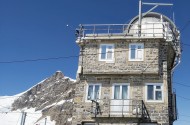 Vid Jungfraujoch ligger Europas högst belägna järnvägsstation på 3454 meters höjd.