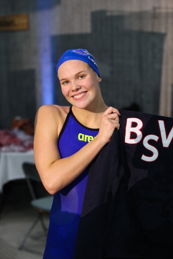 Ingeborg Vassbakk Løyning satte ny norsk seniorrekord på 200 rygg. Foto: Ellen Kessel Ingeborg Vassbakk Løyning satte ny norsk seniorrekord på 200 rygg. Foto: Ellen Kessel