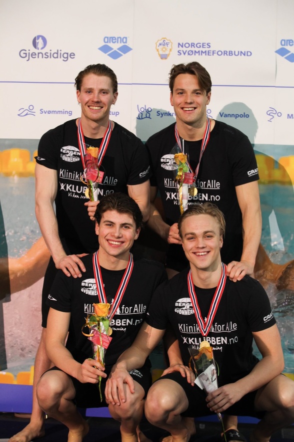 Rekordgutta fra Bergensvømmerne på 4x200 fri. Foto: Ellen Kessel Rekordgutta fra Bergensvømmerne på 4x200 fri. Foto: Ellen Kessel