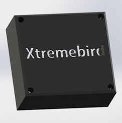 3D renderad bild på locket. Hålen för bokstäverna kommer att "Pluggas med en negativ fräst akrylplasbit som blir belyst med Röd/Blå led strip där varje diod är adresserbar. Detta styrs av en liten CPU så man får en cool ljuseffekt 3D renderad bild på locket. Hålen för bokstäverna kommer att "Pluggas med en negativ fräst akrylplasbit som blir belyst med Röd/Blå led strip där varje diod är adresserbar. Detta styrs av en liten CPU så man får en cool ljuseffekt