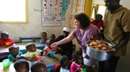 Give a helping hand i Kibera, Narobi Give a helping hand i Kibera, Narobi