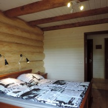 Bottenvåningen master bedroom