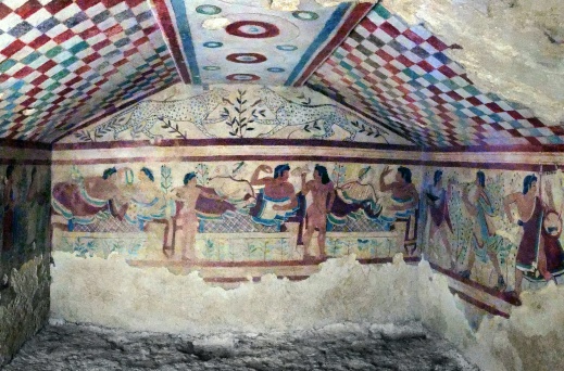 Etruskiska målningar med färgrika kläden. Leopardgraven i Tarquinia (ca 470 f.Kr.).  Foto: R. Holmgren.